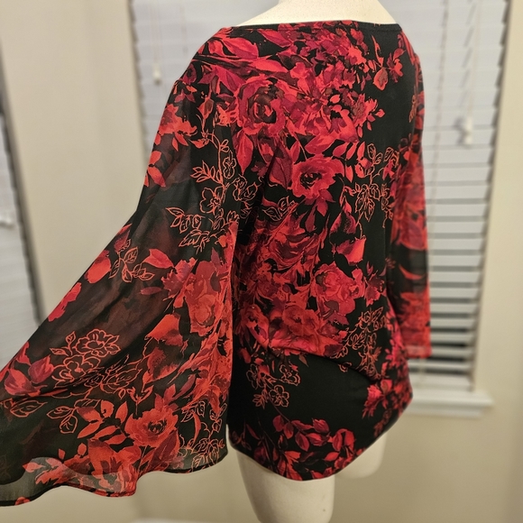 North Style Floral Blouse Small - Picture 5 of 6